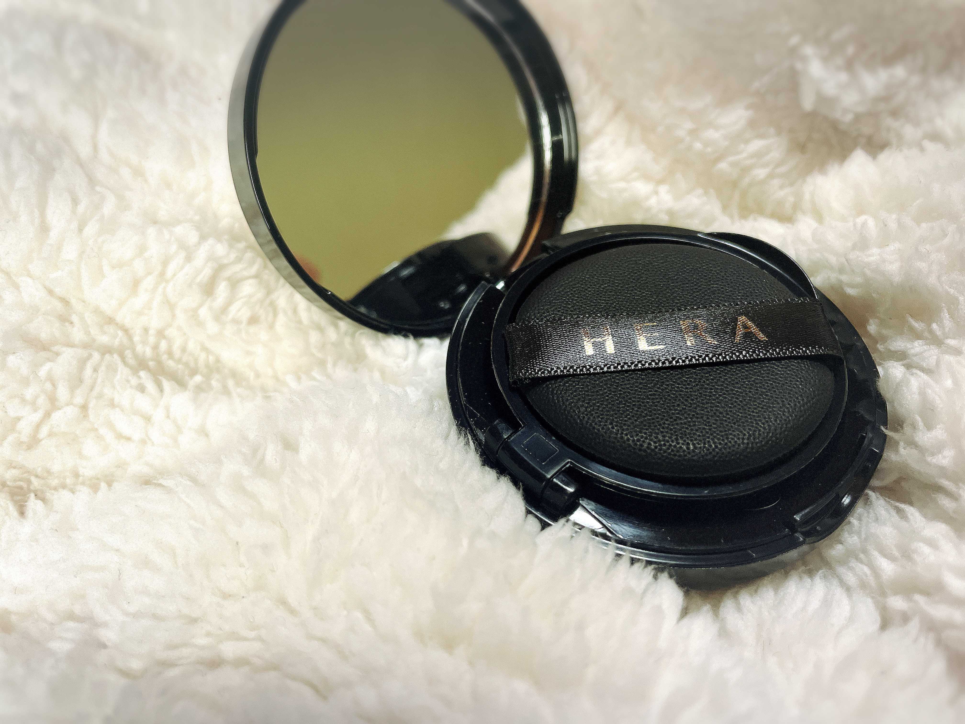 ブラック クッション/HERA/クッションファンデーションを使ったクチコミ（2枚目）