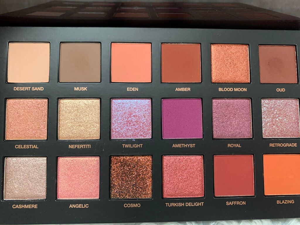 フーダビューティ デザート ダスク アイシャドウパレット/Huda Beauty/アイシャドウパレットを使ったクチコミ(2枚目)