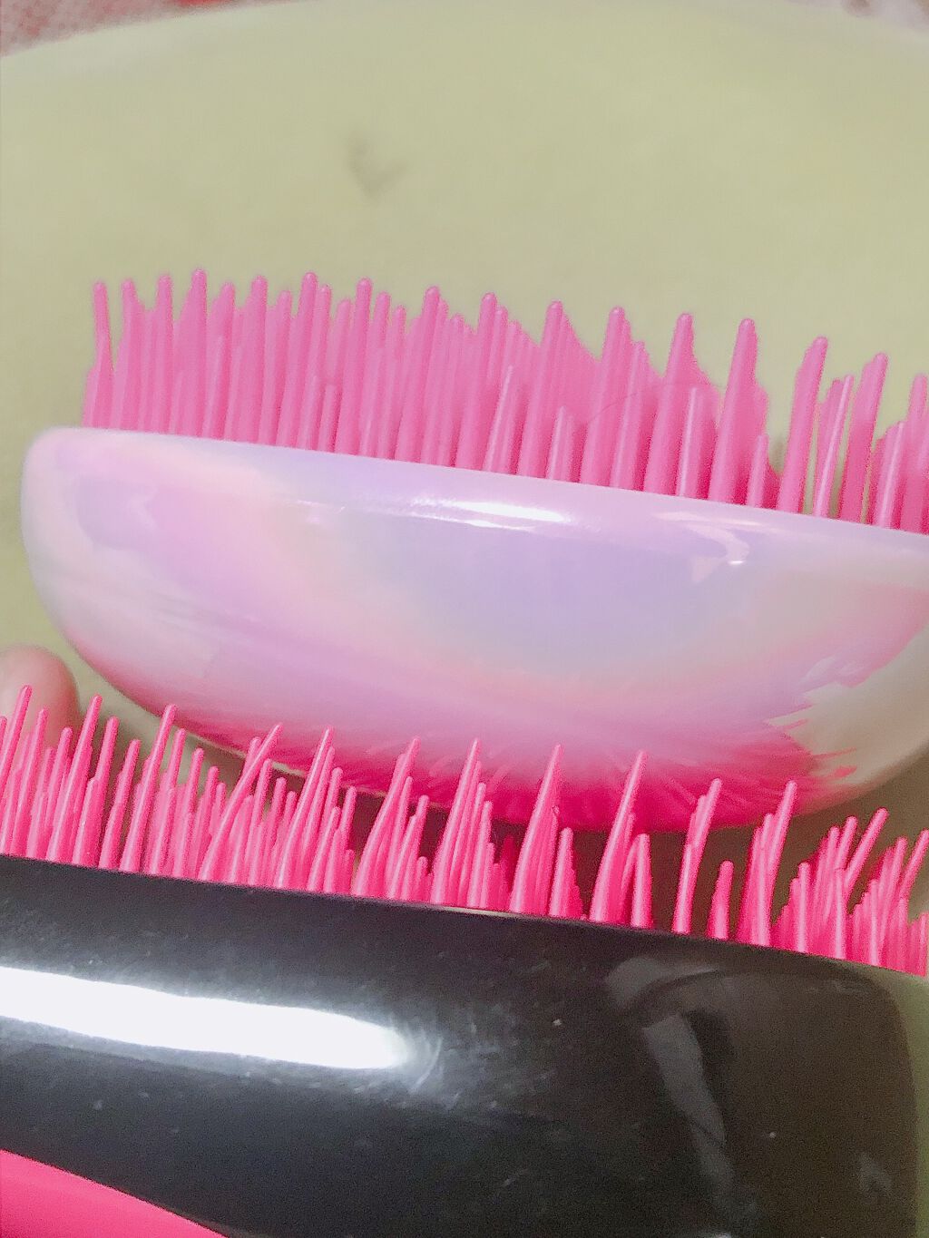 コンパクトスタイラー ピンク＆ブラック/TANGLE TEEZER/ヘアブラシを使ったクチコミ（2枚目）