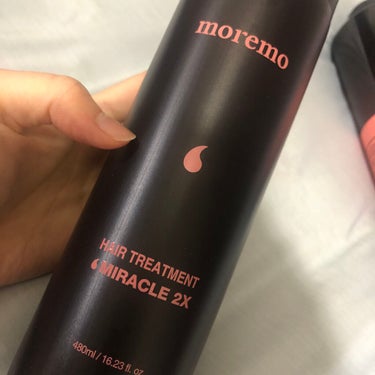 moremo HAIR TREATMENT MIRACLE2X✨
想像以上、サロン帰りの髪に😍

モレモのオイルトリートメントがかなり良かったので、洗い流すトリートメントも追加発注しました。
オイルも良