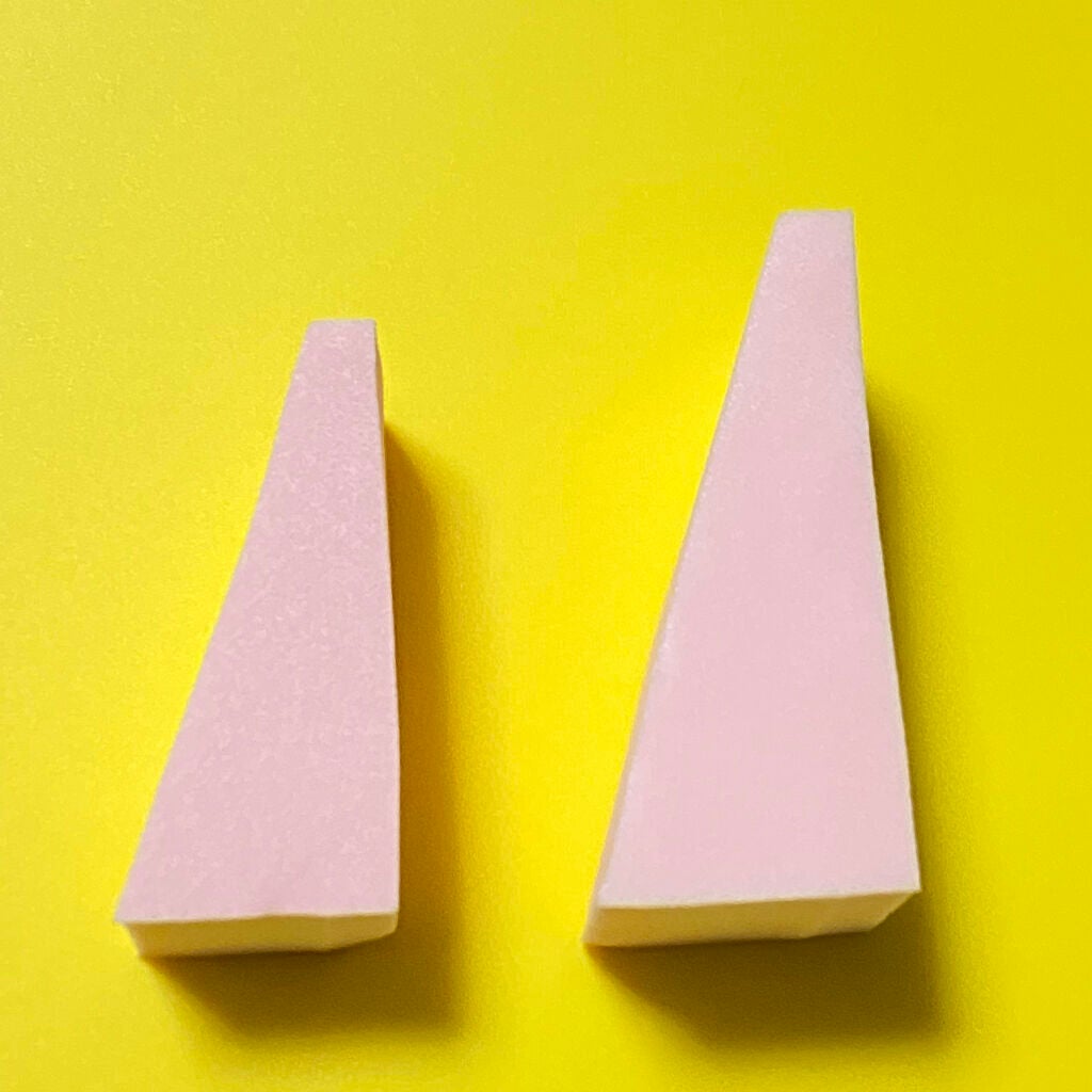 メイクアップスポンジ(バリューパック ウェッジ型 30個)/DAISO/パフ・スポンジを使ったクチコミ(3枚目)