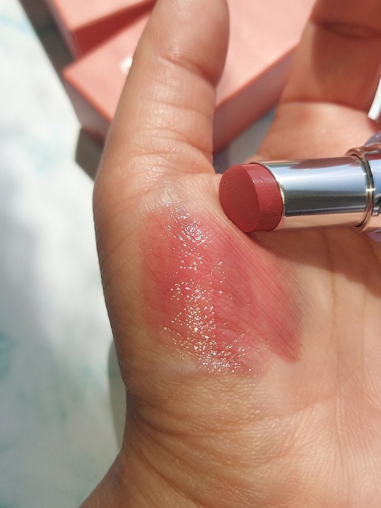 ボンディンググロウリップスティック/Laka/口紅を使ったクチコミ(3枚目)