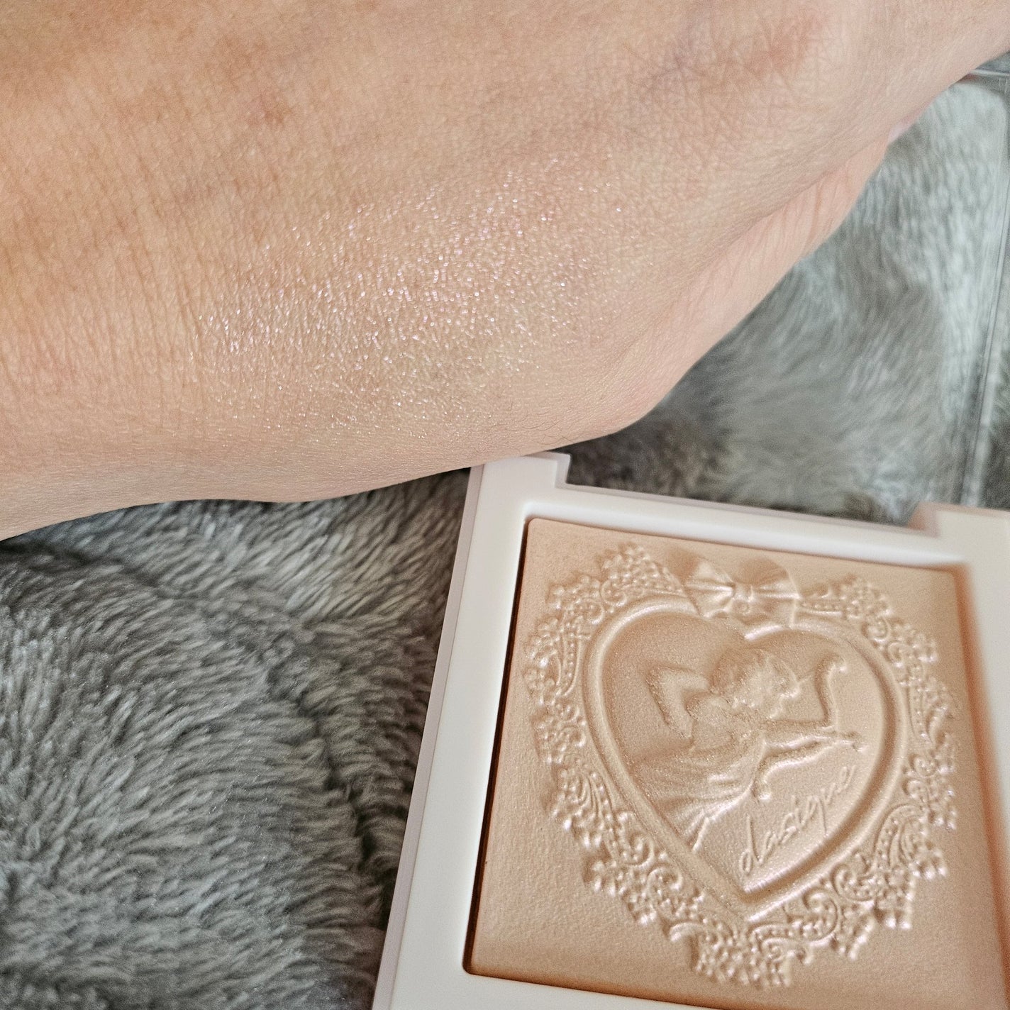 ラックスグロウハイライター/dasique/パウダーハイライトを使ったクチコミ(2枚目)