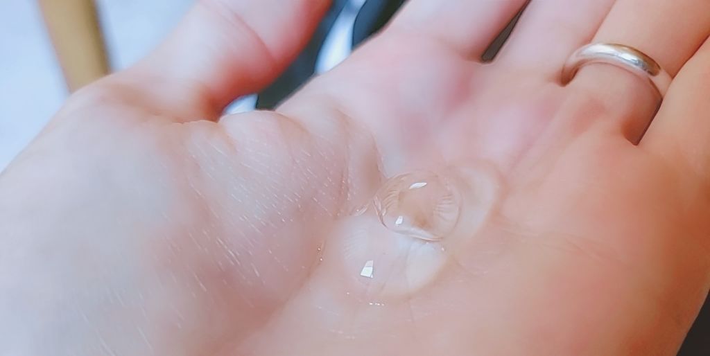 アロエ99％ スージングジェル/HOLIKA HOLIKA/ボディローションを使ったクチコミ（2枚目）