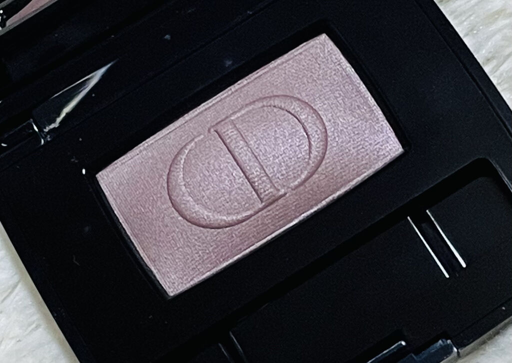 ディオールショウ モノ 756 フロント ロウ/Dior/単色アイシャドウを使ったクチコミ（2枚目）