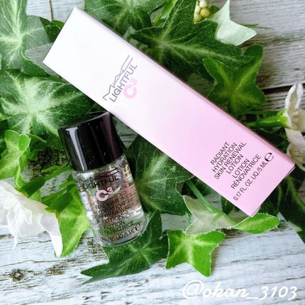 ライトフル C3 ラディアント ハイドレーション スキンローション/M・A・C/化粧水を使ったクチコミ(1枚目)