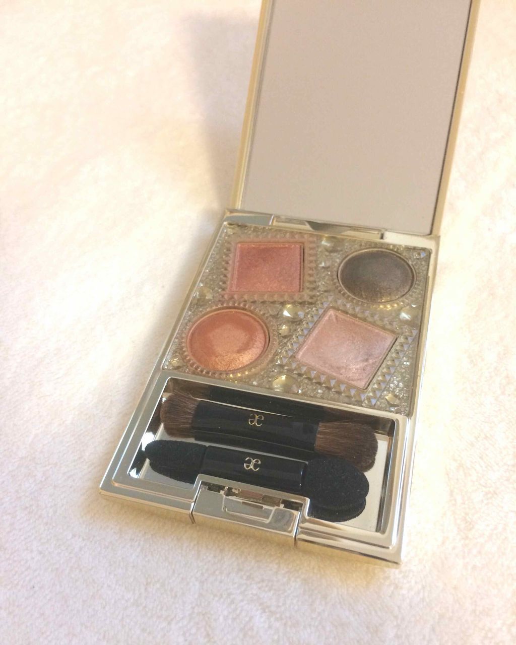 エレガンス ヌーヴェル アイズ/Elégance/アイシャドウパレットを使ったクチコミ(1枚目)