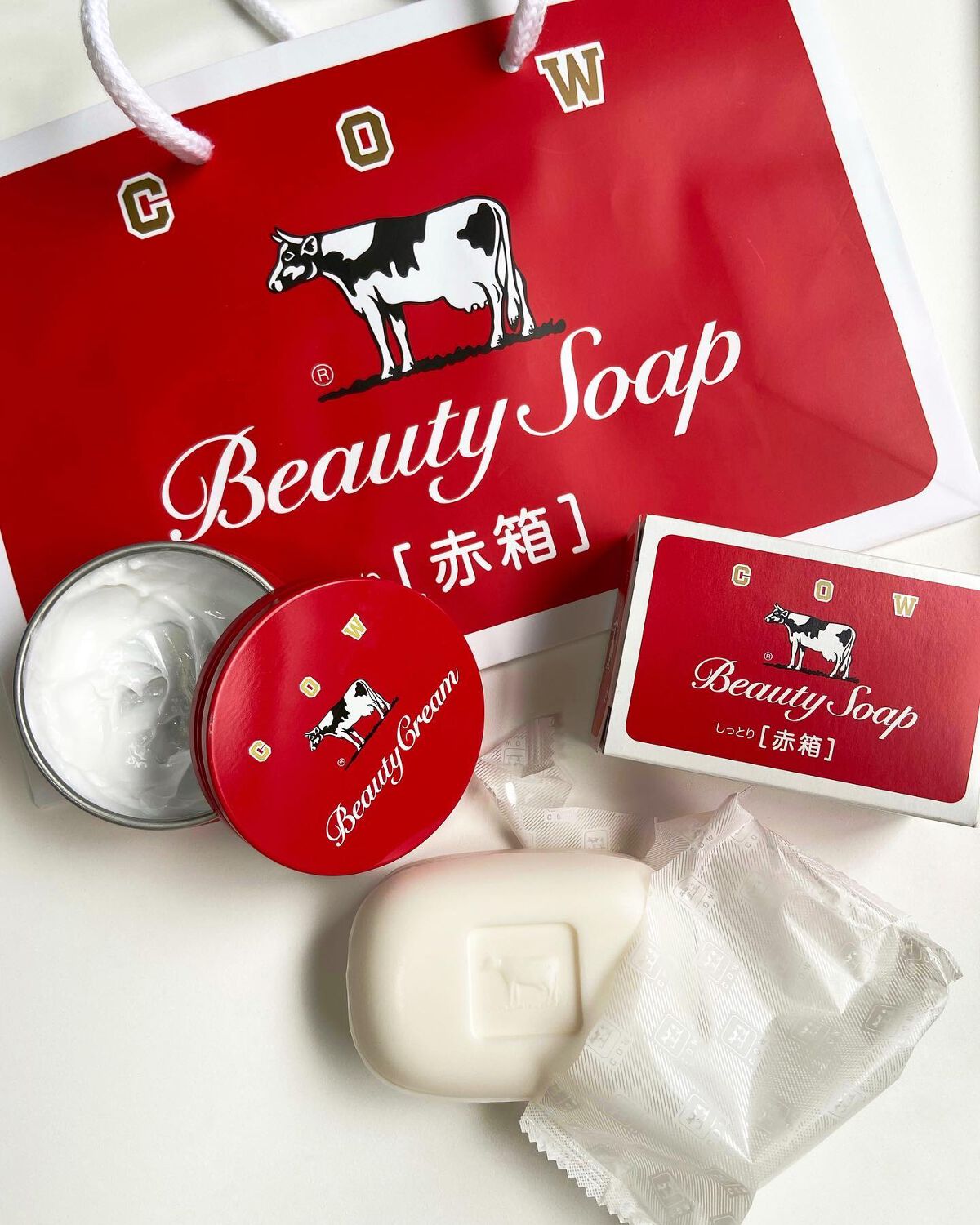 赤箱 (しっとり)/カウブランド/洗顔石鹸を使ったクチコミ（1枚目）