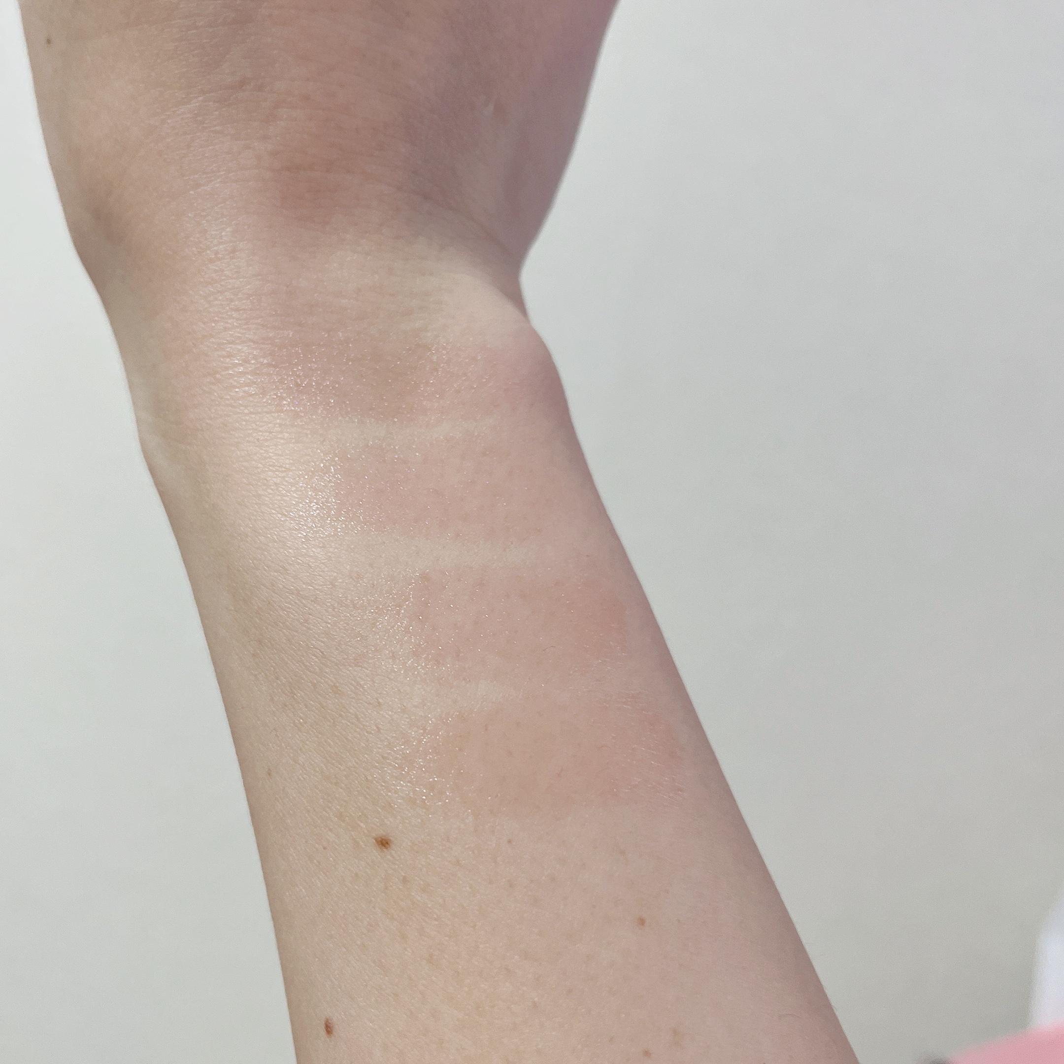 ディオール アディクト リップ グロウ 036 パーリー/Dior/リップバームを使ったクチコミ（2枚目）