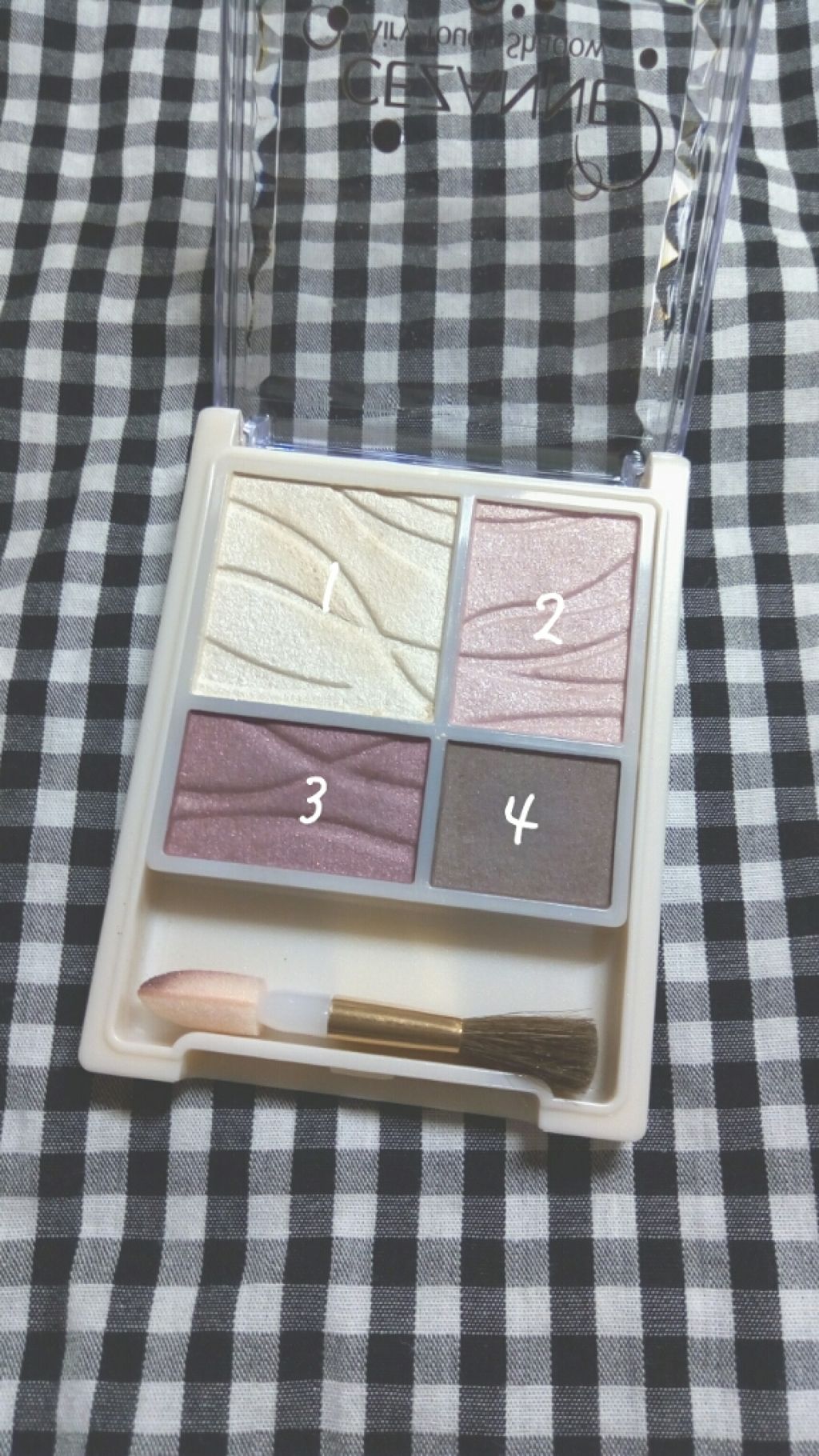 エアリータッチシャドウ/CEZANNE/アイシャドウパレットを使ったクチコミ（2枚目）