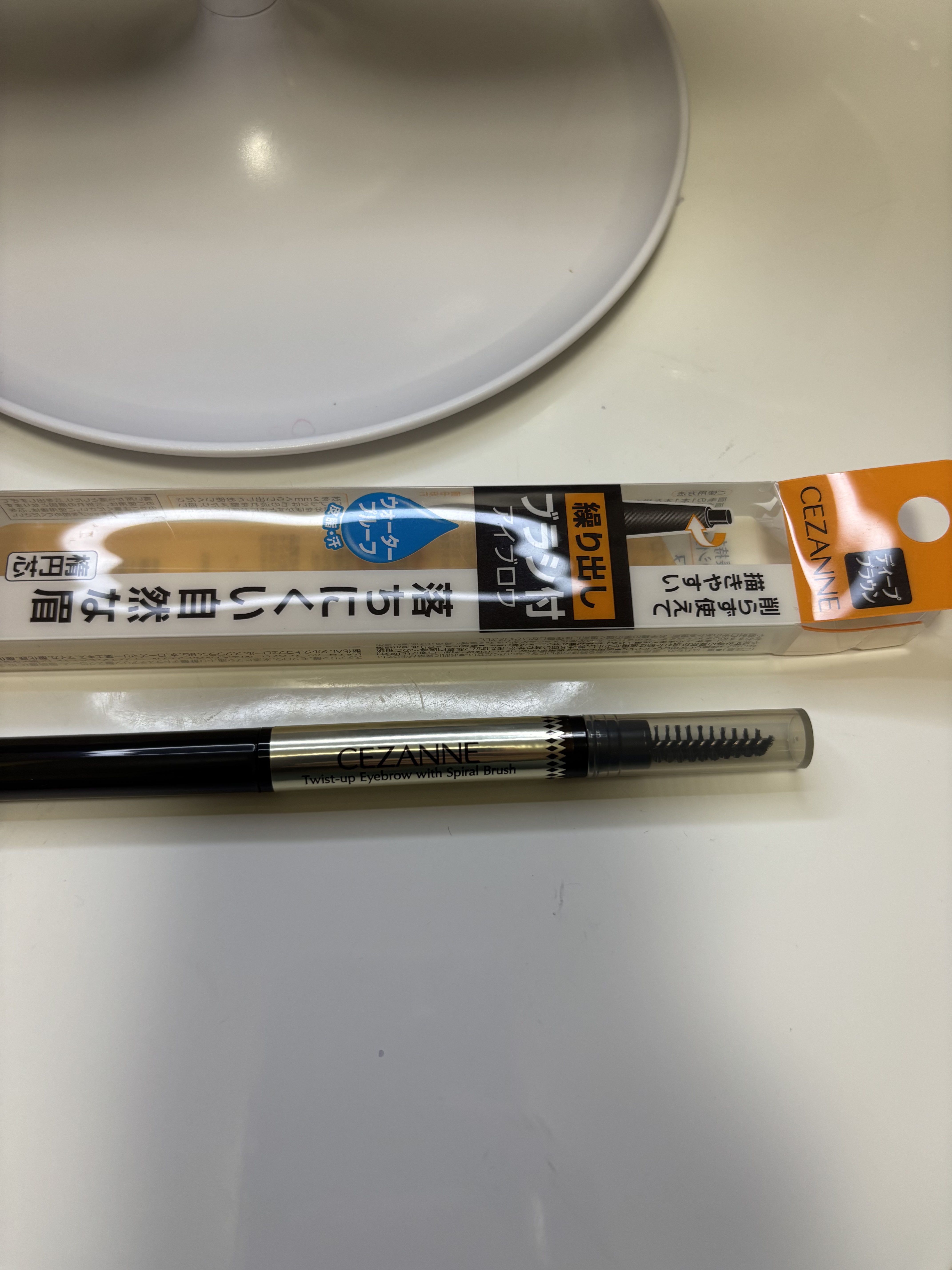 ブラシ付きアイブロウ繰り出し/CEZANNE/アイブロウペンシルを使ったクチコミ（1枚目）