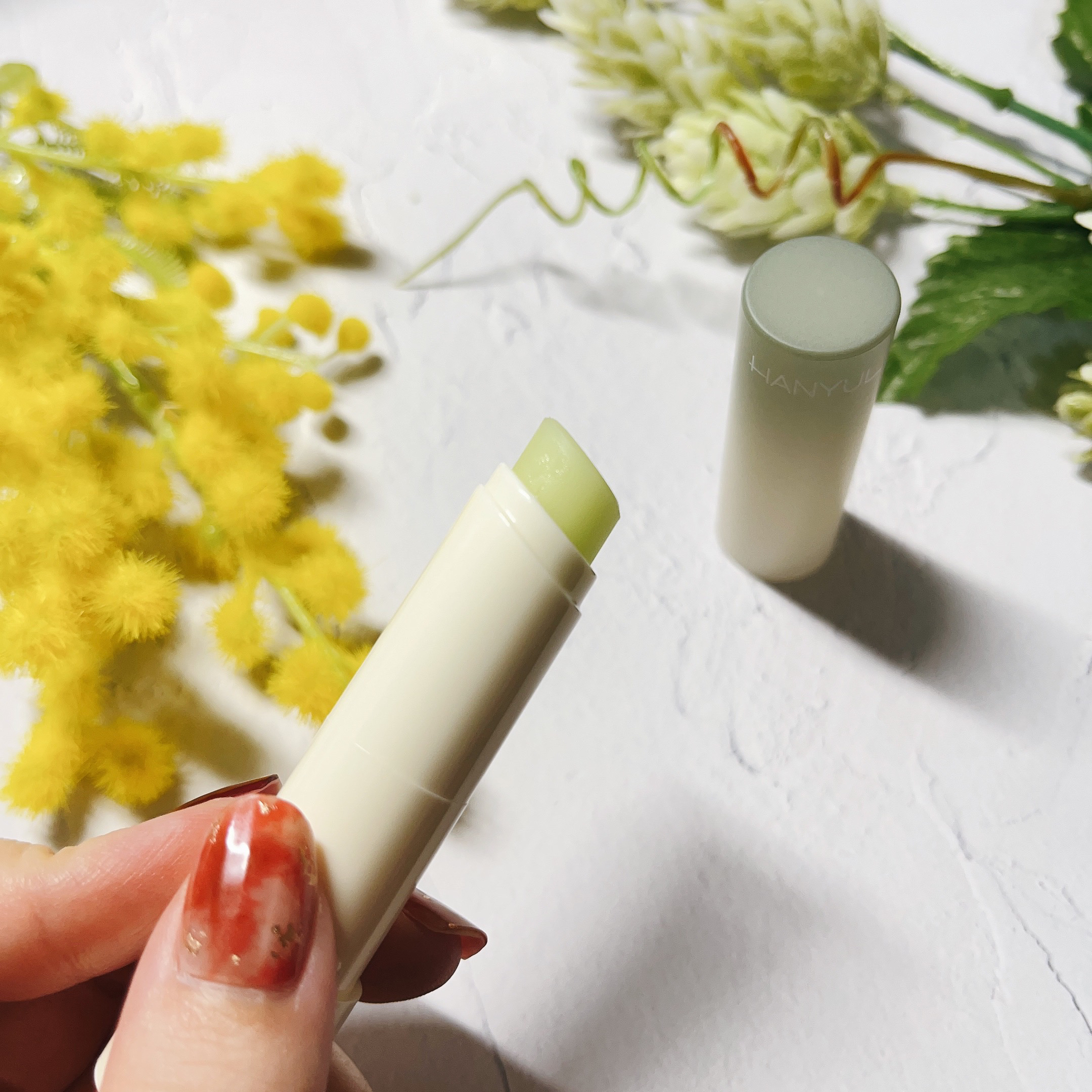 自然に似たリップバーム (白菊/ヨモギ/米/黒豆/紫根)/HANYUL(ハンユル)/リップバームを使ったクチコミ（2枚目）