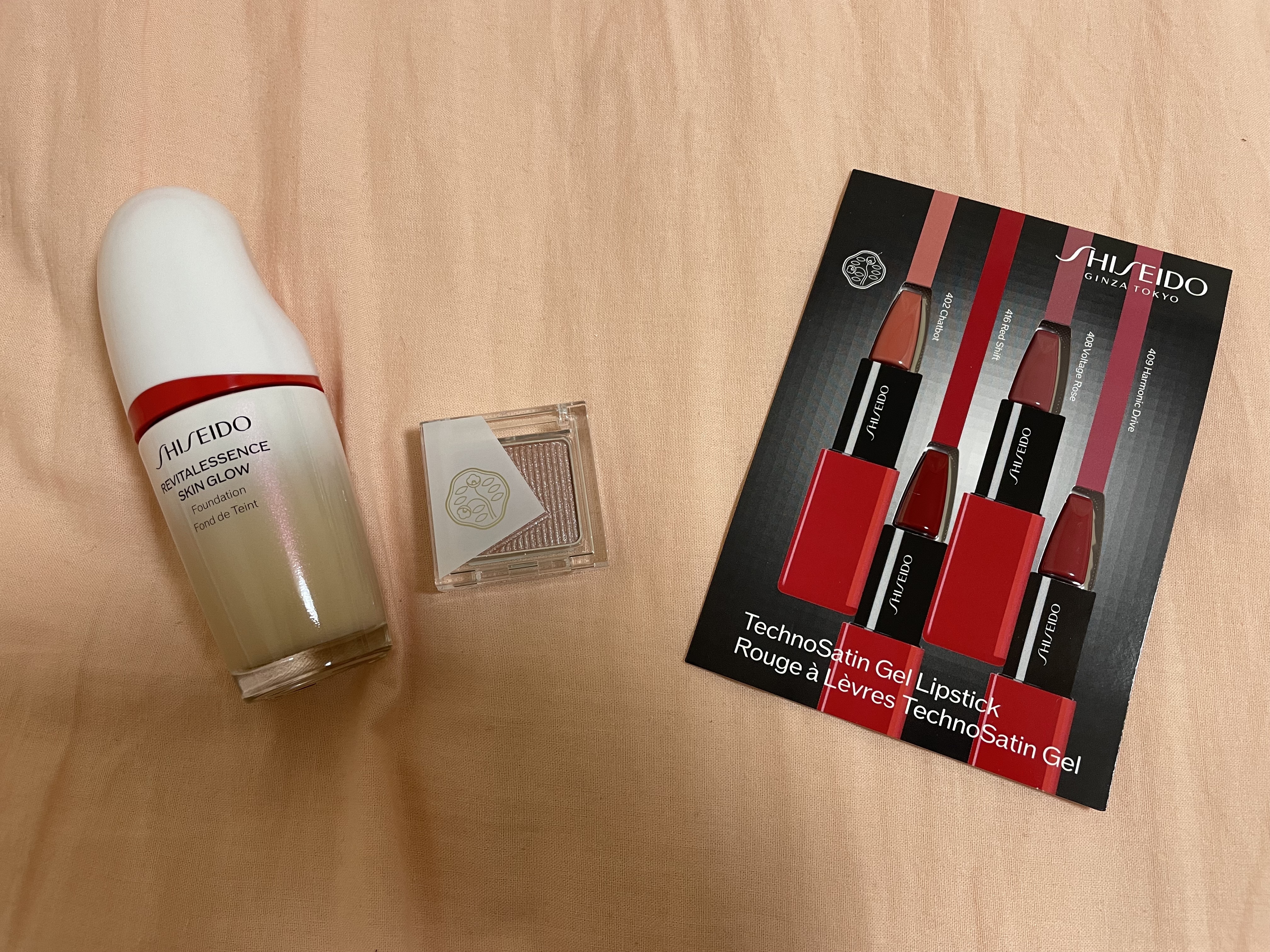 エッセンス スキングロウ ファンデーション/SHISEIDO/リキッドファンデーションを使ったクチコミ（2枚目）