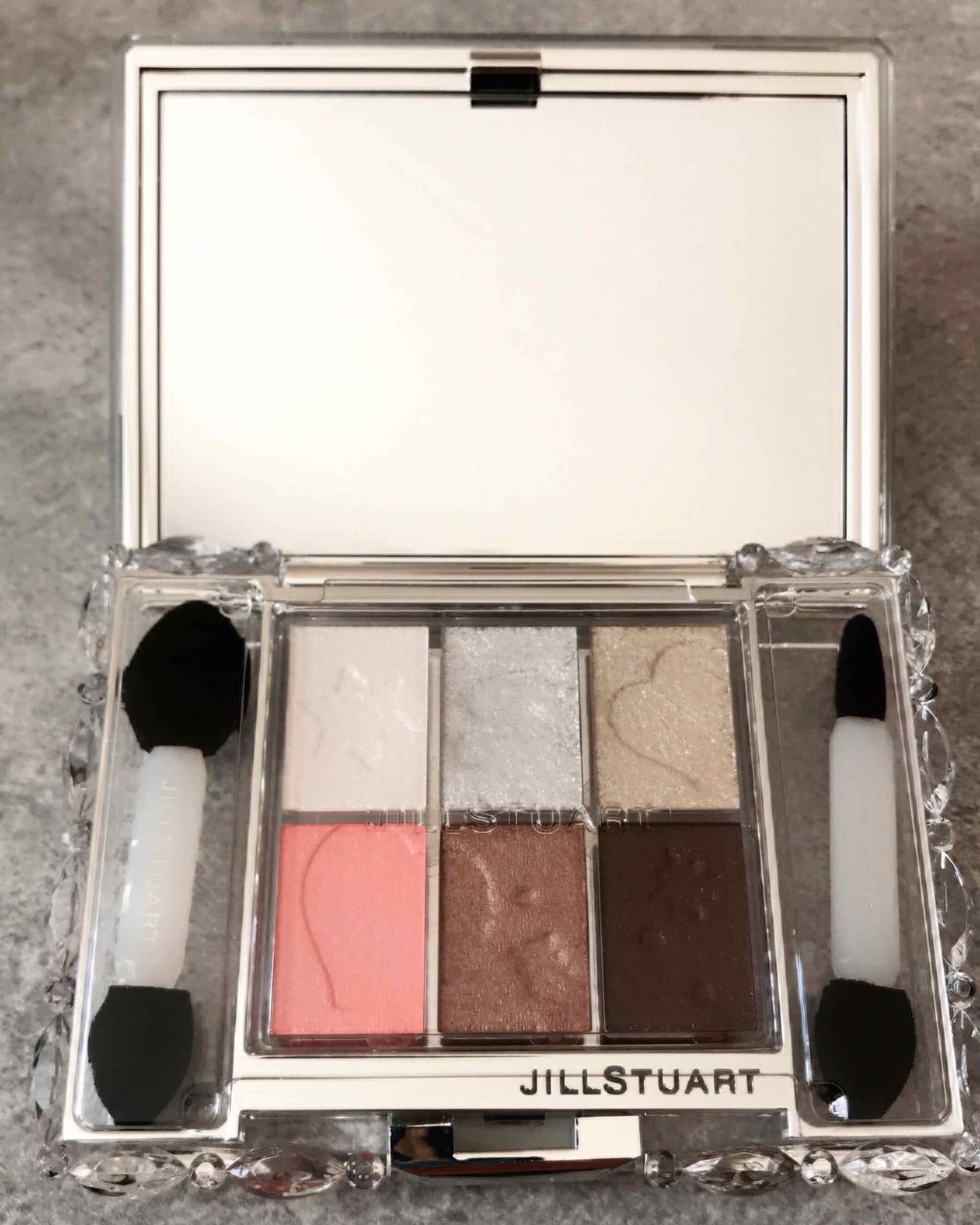 ホワイトラブストーリー コレクション (クリスマスコフレ 2018)/JILL STUART/メイクアップキットを使ったクチコミ（3枚目）