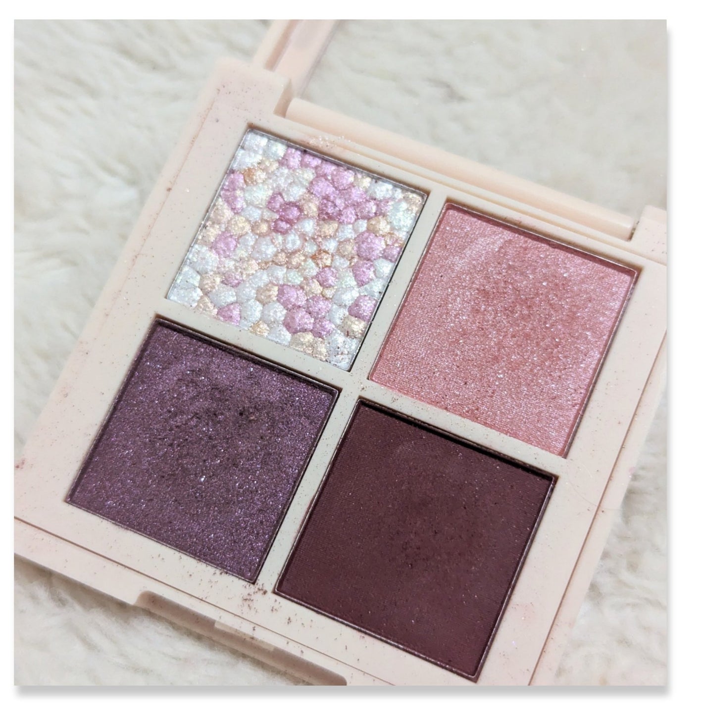 レブロン ダズル アイシャドウ クアッド/REVLON/アイシャドウパレットを使ったクチコミ(3枚目)