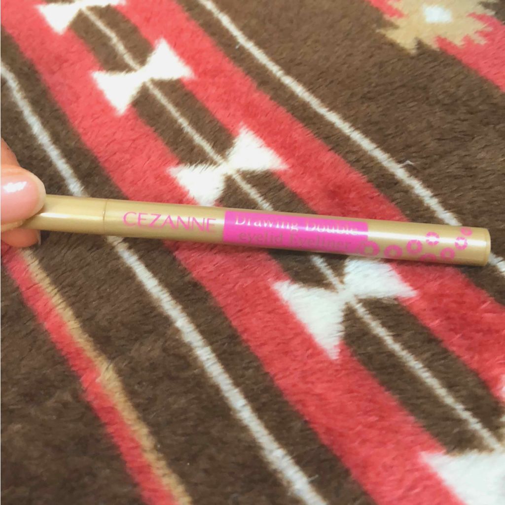 描くふたえアイライナー/CEZANNE/リキッドアイライナーを使ったクチコミ(1枚目)