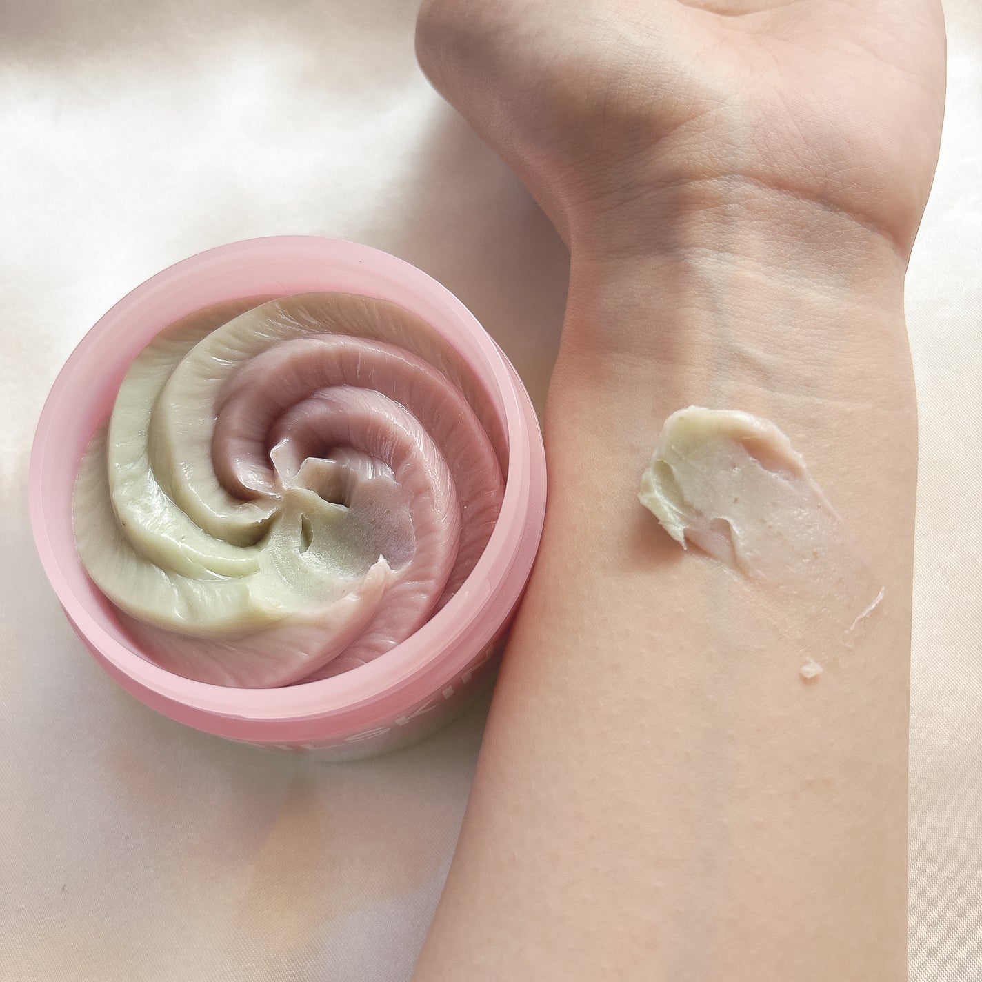 ピンクアロエメレンゲクレンザー/APRILSKIN/その他洗顔料を使ったクチコミ(2枚目)