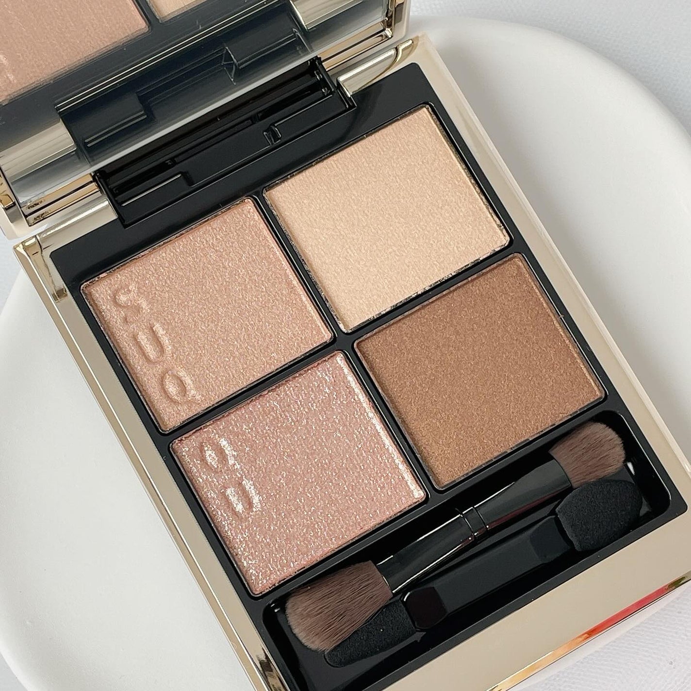 シグニチャー カラー アイズ/SUQQU/アイシャドウパレットを使ったクチコミ(2枚目)