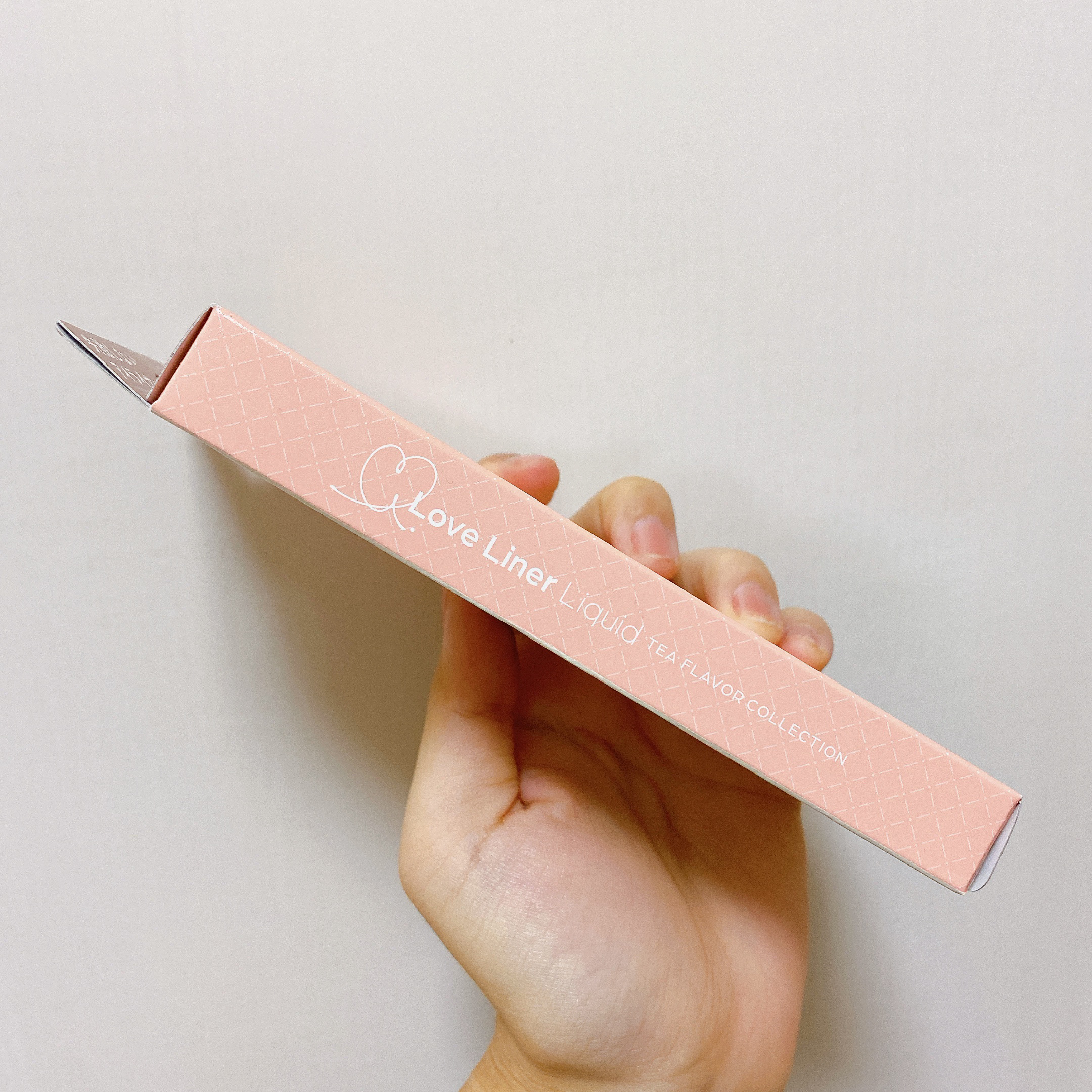 リキッドアイライナーR4　ティーフレーバーコレクション/ラブ・ライナー/リキッドアイライナーを使ったクチコミ（2枚目）