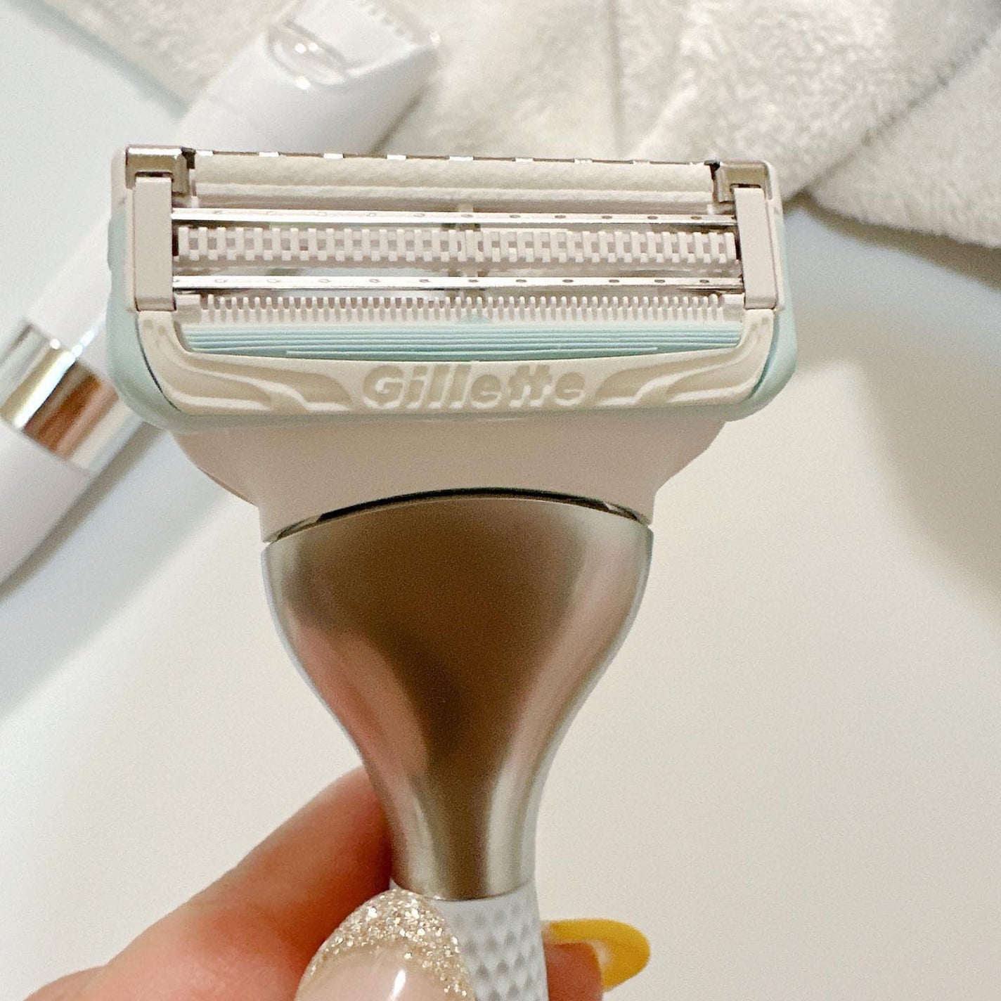 ヴィーナス VIO ヘア&スキン カミソリ/Gillette Venus/シェーバーを使ったクチコミ(5枚目)