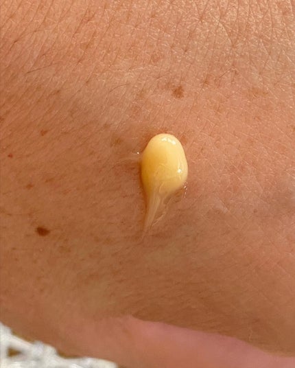 pikopiko on LIPS 「イボンヌクリーム TAゲッ!鏡を見るたび増えるのはシワだけじゃ..」(4枚目)