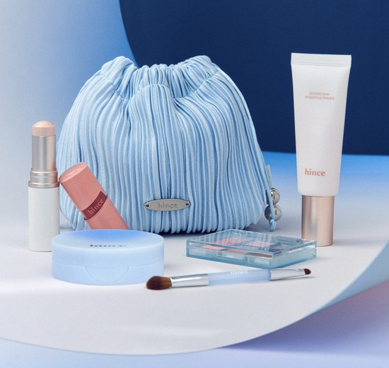 こんにちは！hinceです。
あと3日で待ちに待ったQoo10 メガ割がスタートします💙

今日はメガ割！イチオシのセット「Blue Dive Edition Set」をご紹介🌊
6月1日(土)より順次発売される、hinceの最新コレク