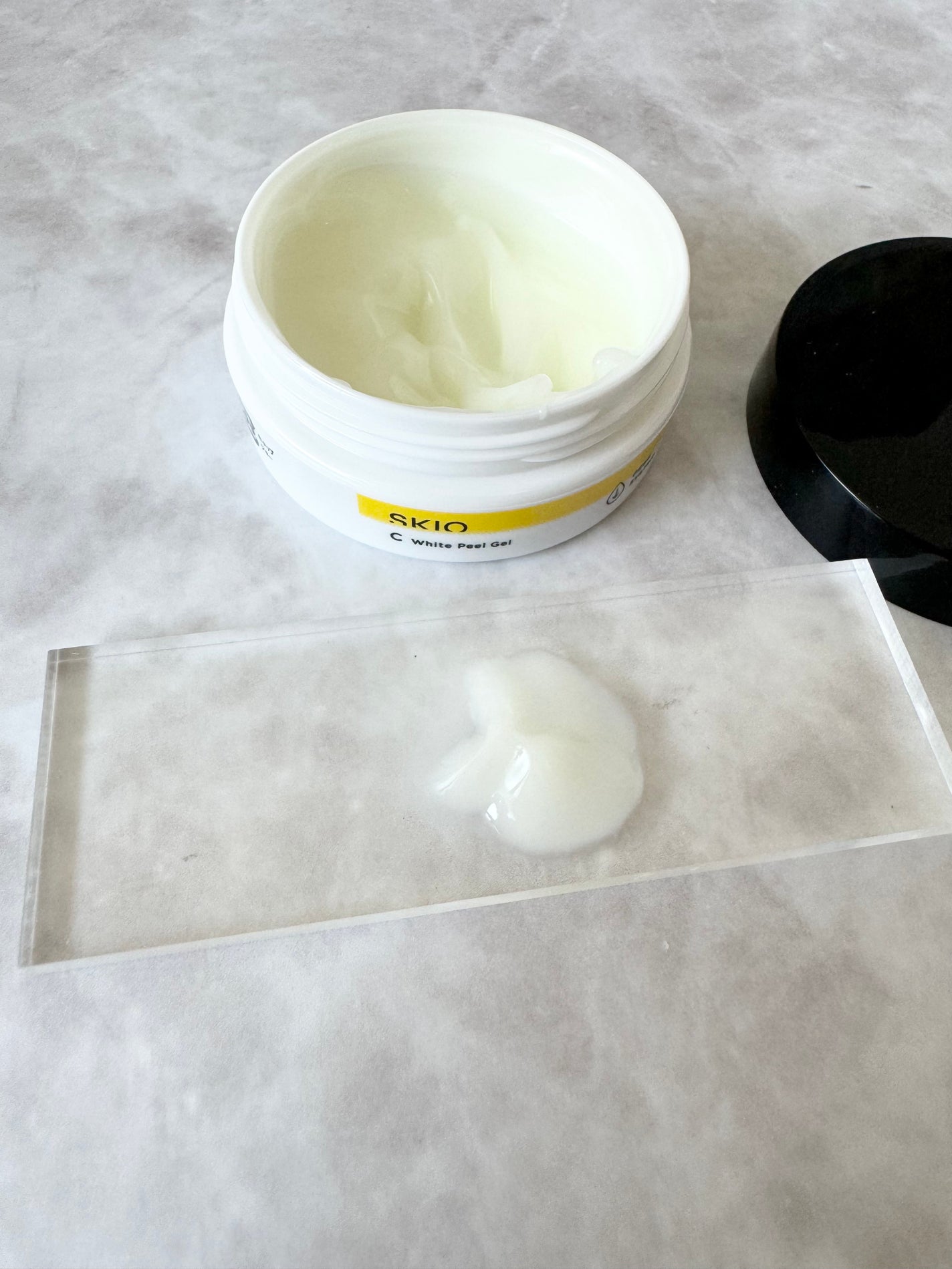 はっぱ*フォロバ100 on LIPS 「ロート製薬株式会社さまより提供いただきました。SKIOVCトラ..」(6枚目)