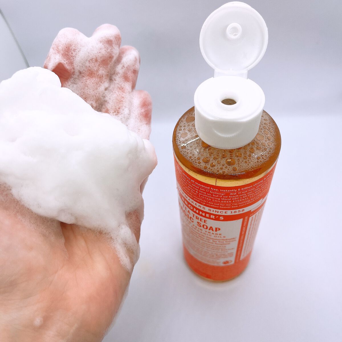マジックソープ ティートゥリー 473ml/ドクターブロナー/ボディソープを使ったクチコミ（3枚目）