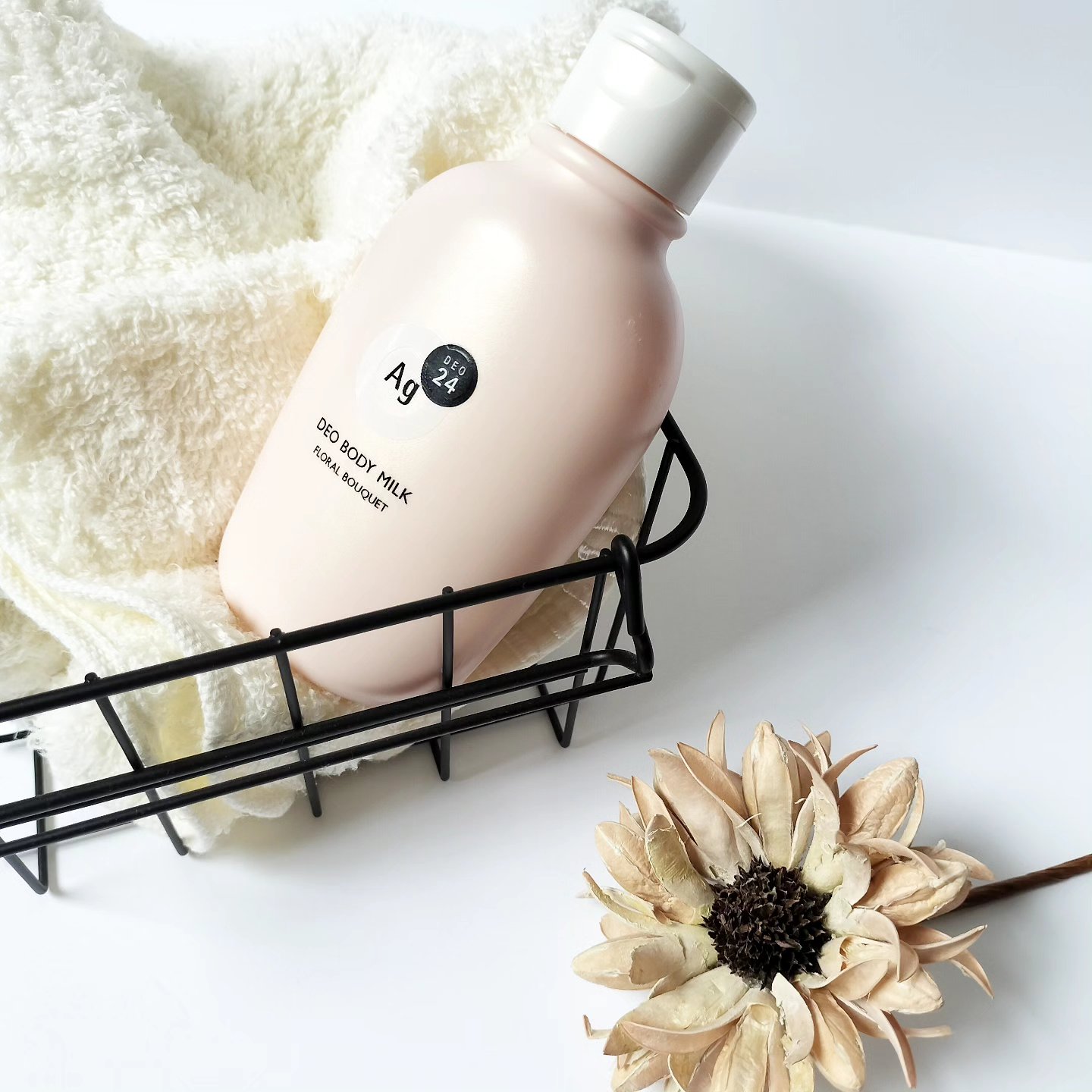 デオドラントボディミルク フローラルブーケ/エージーデオ24/ボディミルクを使ったクチコミ（1枚目）