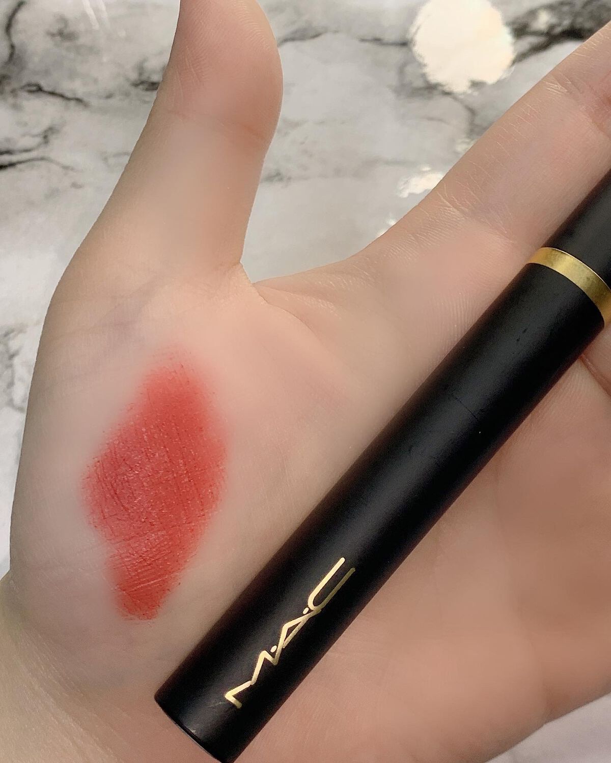 パウダー キス ベルベット ブラー スリム リップスティック/M・A・C/口紅を使ったクチコミ(4枚目)