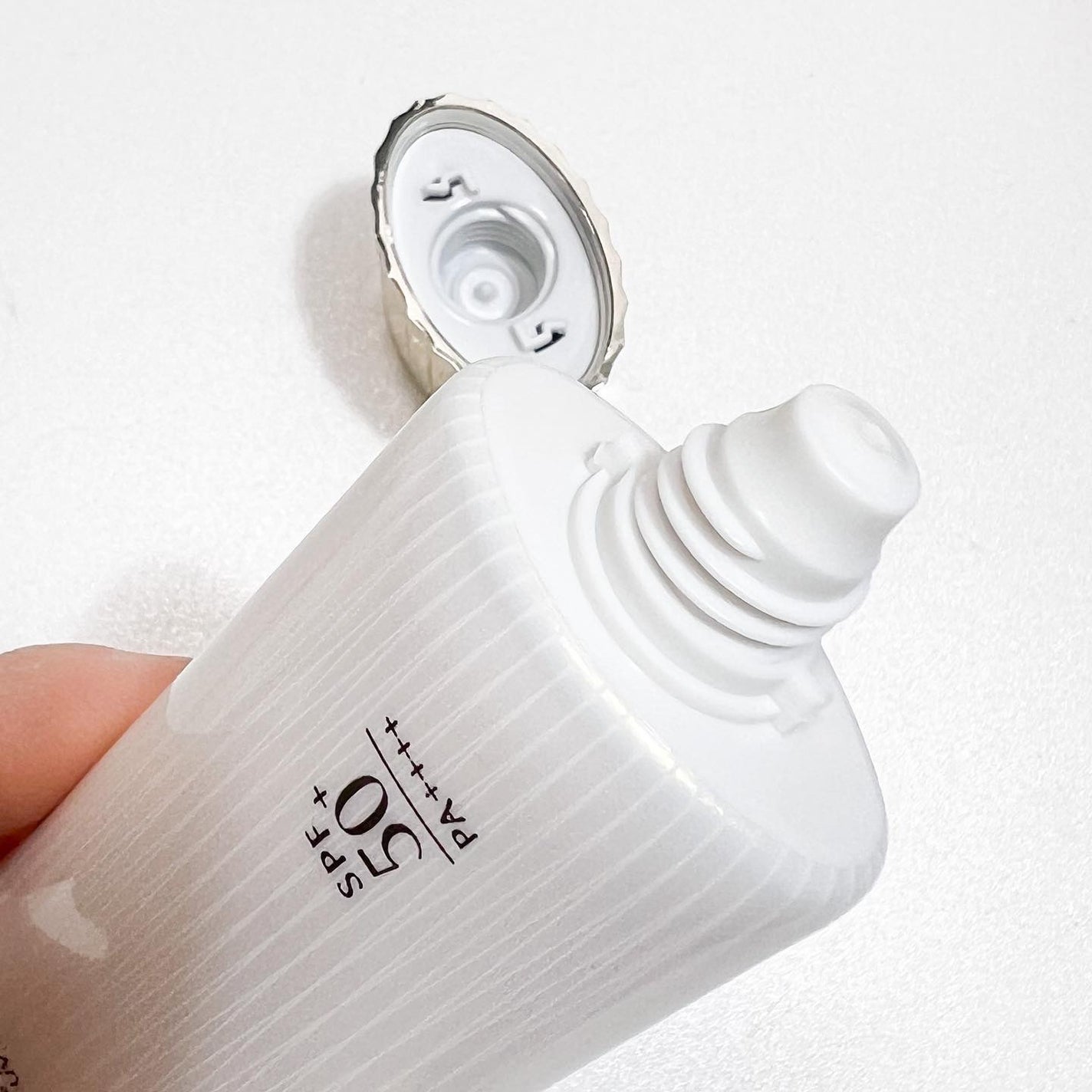 トリートメント デイ クリーム/COVERMARK/日焼け止めクリームを使ったクチコミ(4枚目)