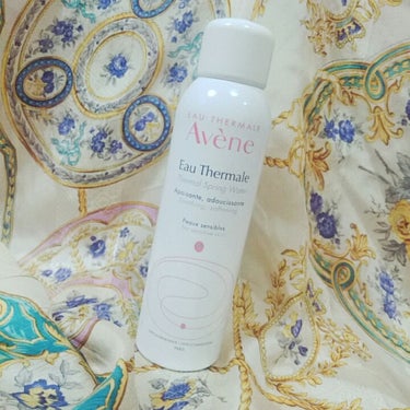 【Avene ウォーター #スモール】
こんばんは！今度の投稿ではアベンヌの化粧水の紹介です！
この化粧水は南フランスの温泉水(?)を利用していて肌の様子
を整えてもらえるようです✨


【良い点】
◇