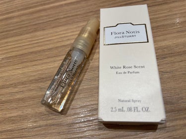 ホワイトローズ オードパルファン/Flora Notis JILL STUART/香水(レディース)を使ったクチコミ（1枚目）