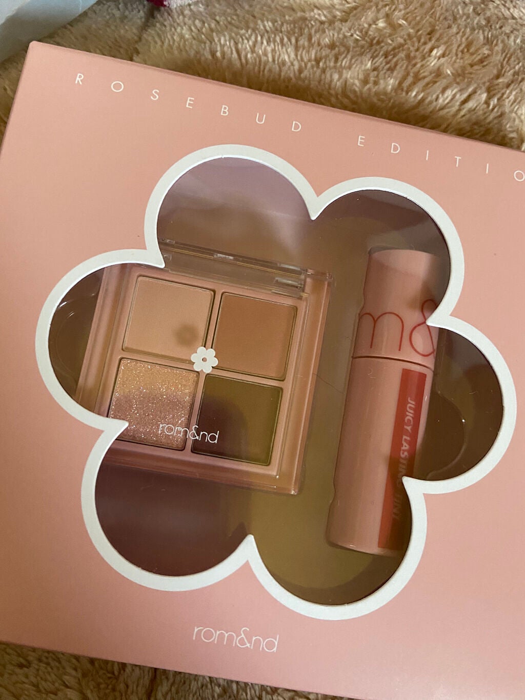 うさみみぃ@ブルベ on LIPS 「rom&ndローズバッドエディション¥2200アートマンで見つ..」(1枚目)