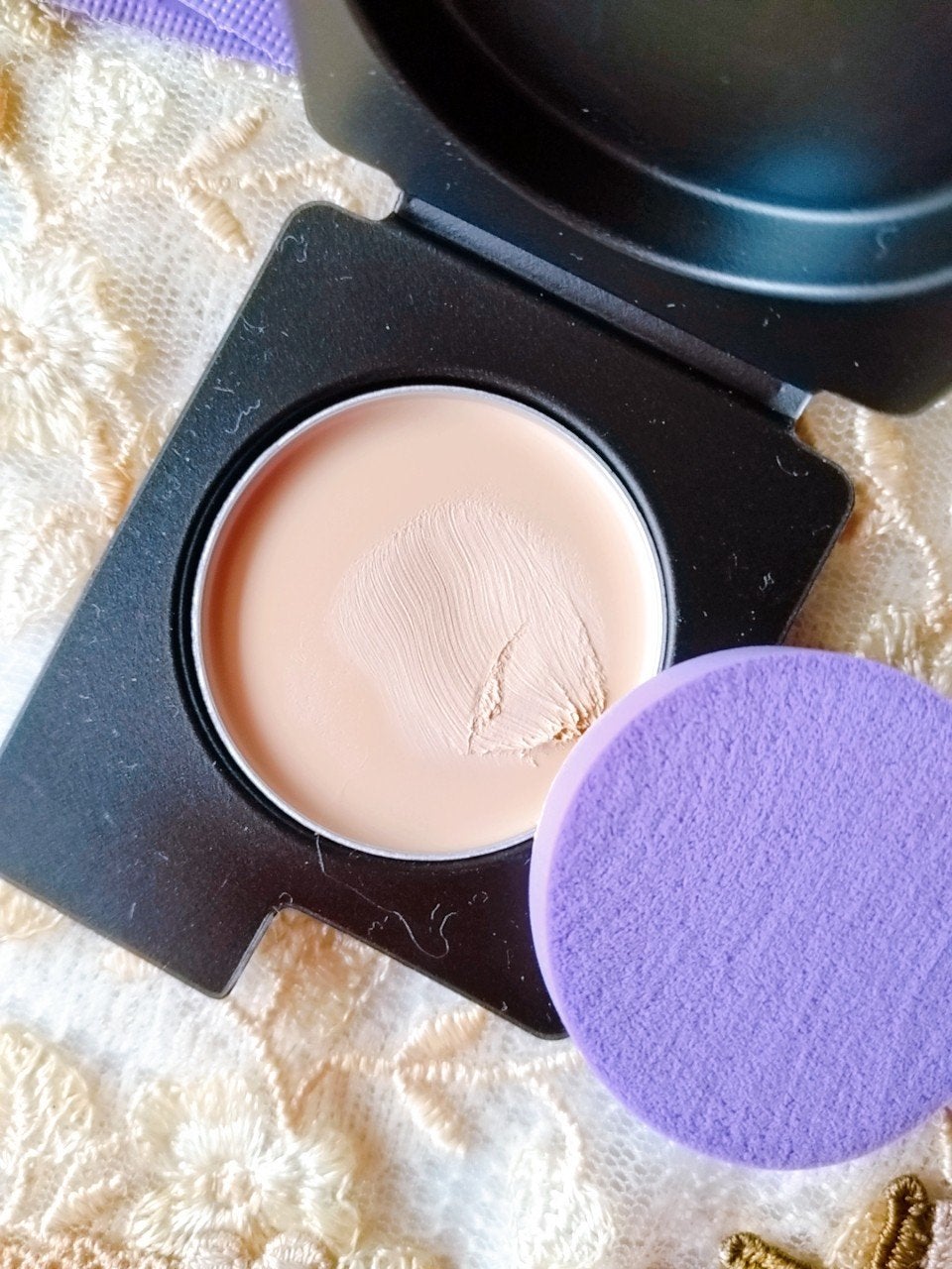 メイクアップ/ANNA SUI/パウダーファンデーションを使ったクチコミ(2枚目)