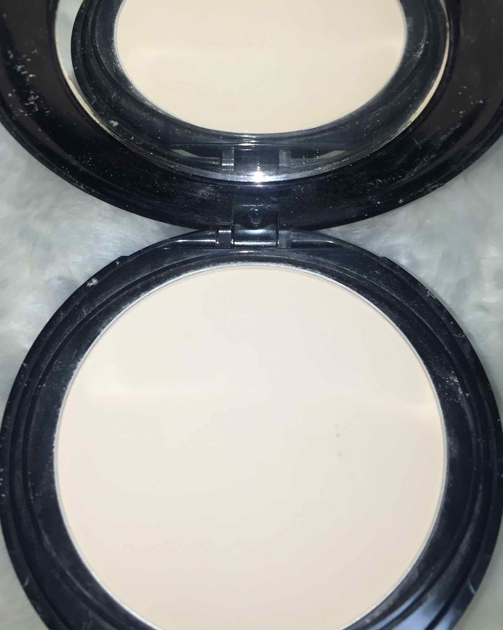 スタジオ フィックス パウダー プラス ファンデーション/M・A・C/パウダーファンデーションを使ったクチコミ(2枚目)