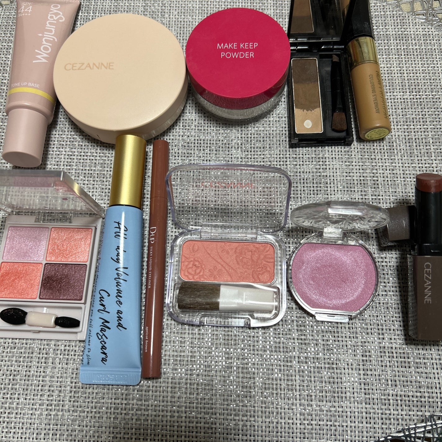 カラーリングアイブロウ/ヘビーローテーション/眉マスカラを使ったクチコミ(2枚目)