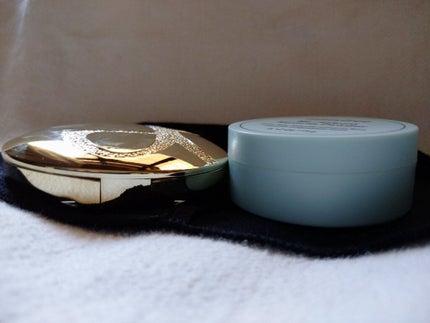 ラ プードル オートニュアンス/Elégance/プレストパウダーを使ったクチコミ(5枚目)