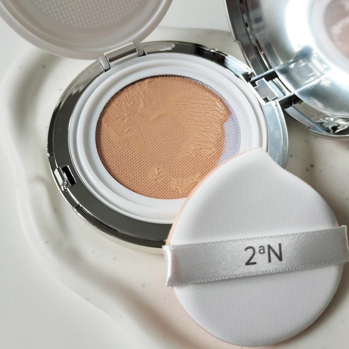 グリーミングテンションパクト/2aN/クリーム・エマルジョンファンデーションを使ったクチコミ(2枚目)