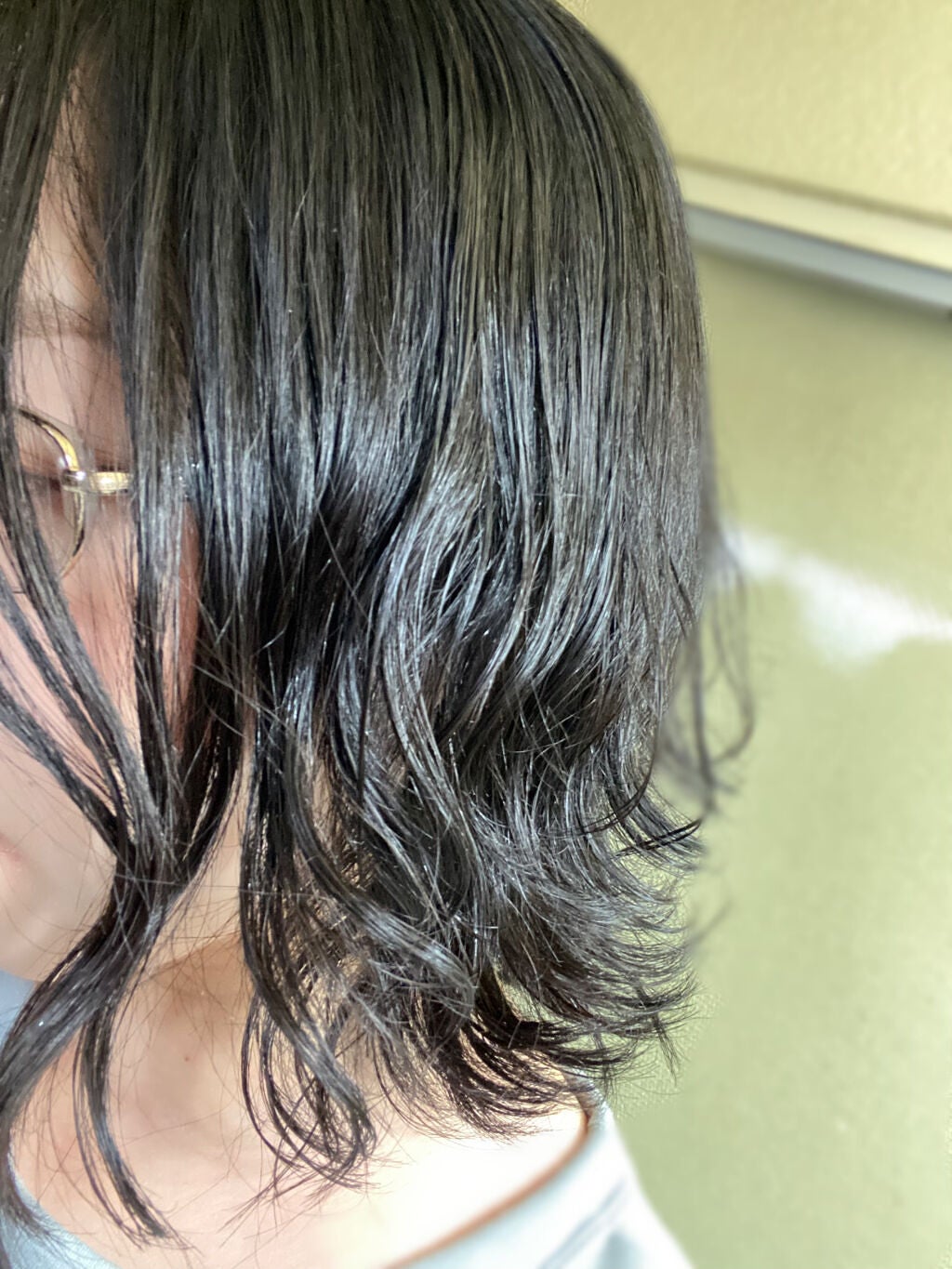 グロッシーヘアジェル/エアリー&イージー/ヘアジェルを使ったクチコミ(4枚目)