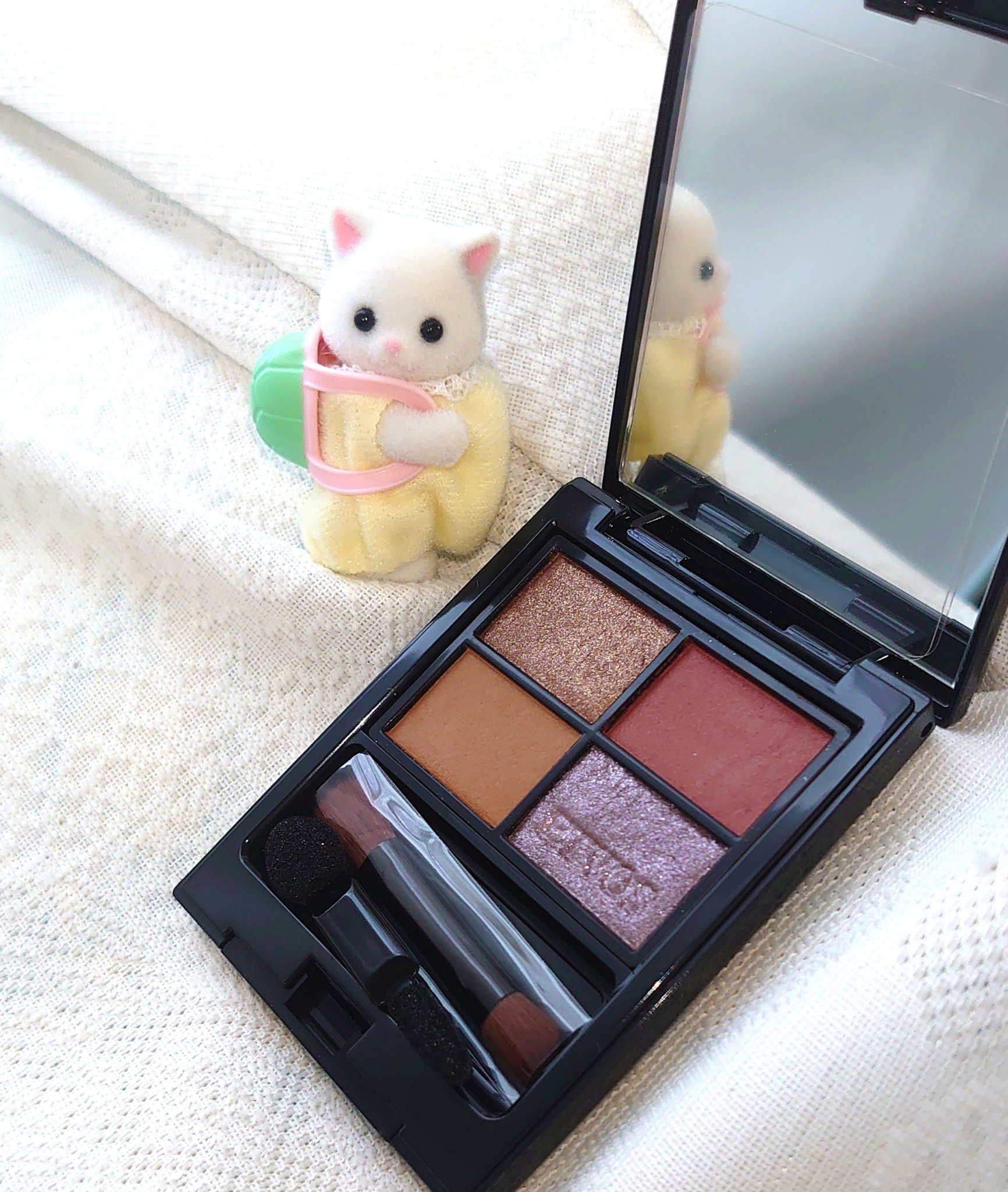 ミネラルクラッシィシャドー ヴィンテージグリッター/エトヴォス/アイシャドウパレットを使ったクチコミ（2枚目）