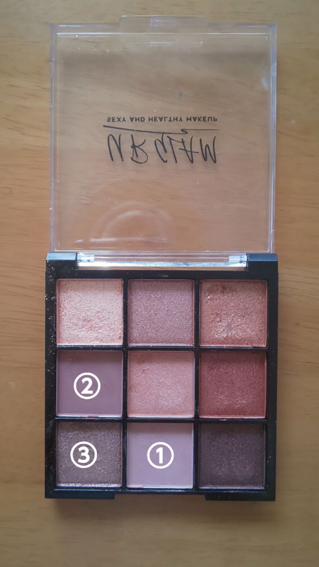 UR GLAM BLOOMING EYE COLOR PALETTE/U R GLAM/アイシャドウパレットを使ったクチコミ(3枚目)