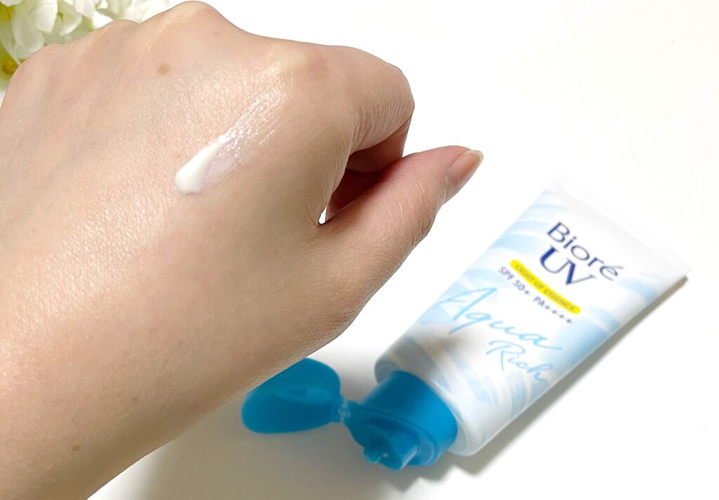ビオレUV アクアリッチ ライトアップエッセンス/ビオレ/日焼け止めクリームを使ったクチコミ（3枚目）