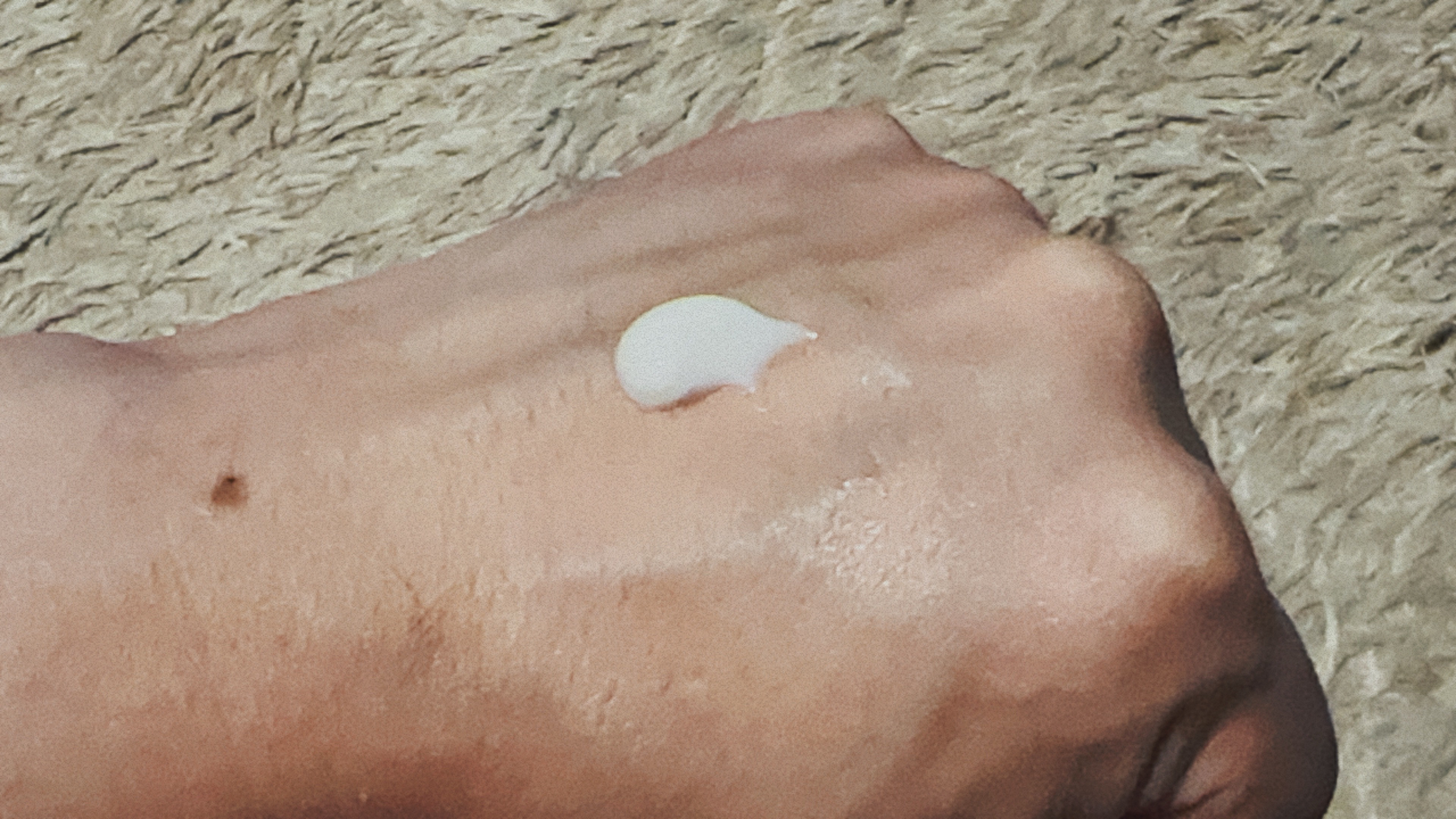 メラケアインテンシブクリーム/Genabelle/フェイスクリームを使ったクチコミ（3枚目）