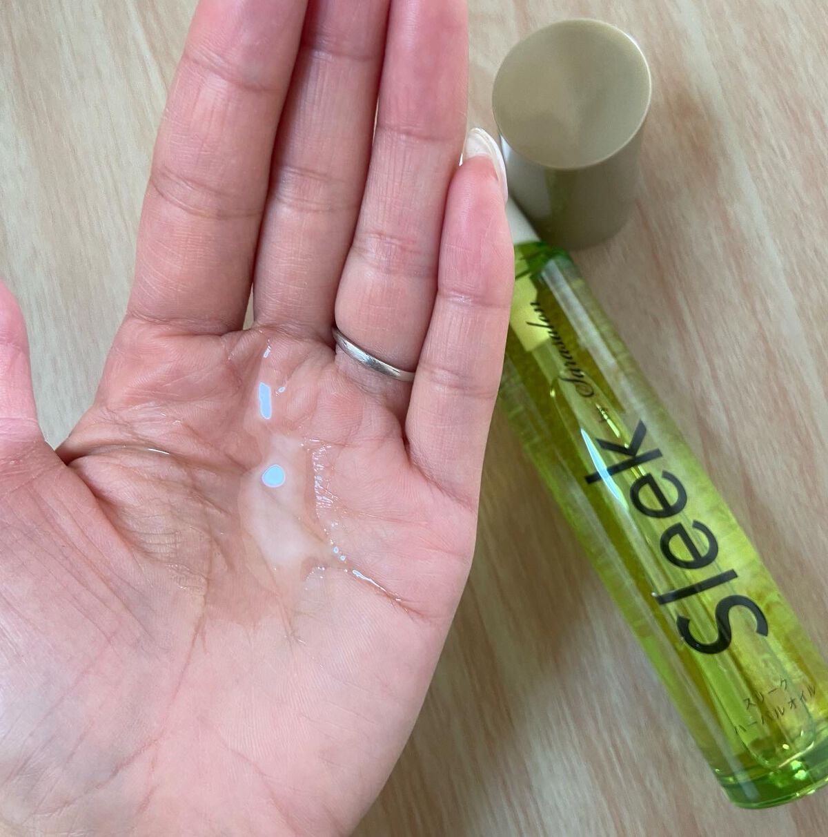 ナチュラルオイル /スリーク by サラサロン/ヘアオイルを使ったクチコミ(2枚目)