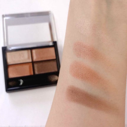 トーン ペタル エッセンス グロス/to/one/リップグロスを使ったクチコミ(2枚目)