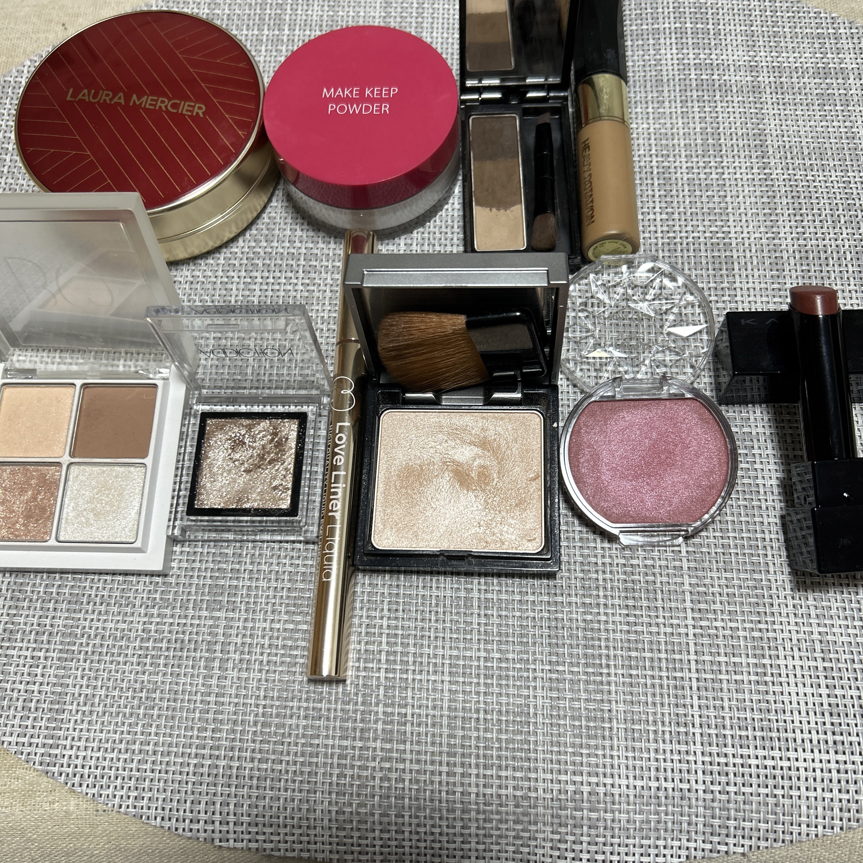 THE アイパレR/b idol/アイシャドウパレットを使ったクチコミ（2枚目）