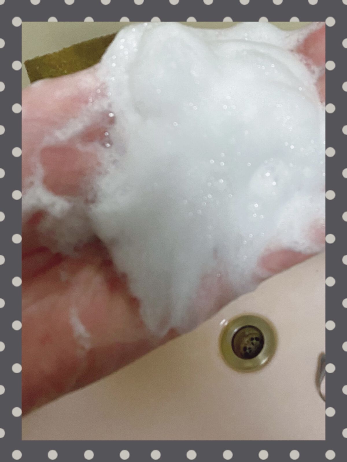 ヴォルカニック　ポア　クレンジングフォーム/innisfree/洗い流すパック・マスクを使ったクチコミ（2枚目）