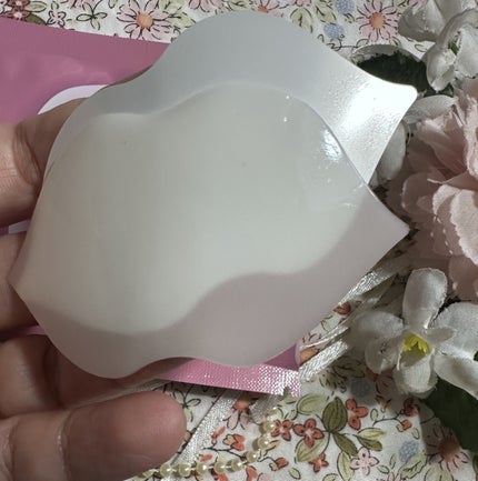 リップパック ふっくらハリ感タイプ<ハーバルハニーの香り> 1枚入/CHOOSY/リップマスクを使ったクチコミ(2枚目)