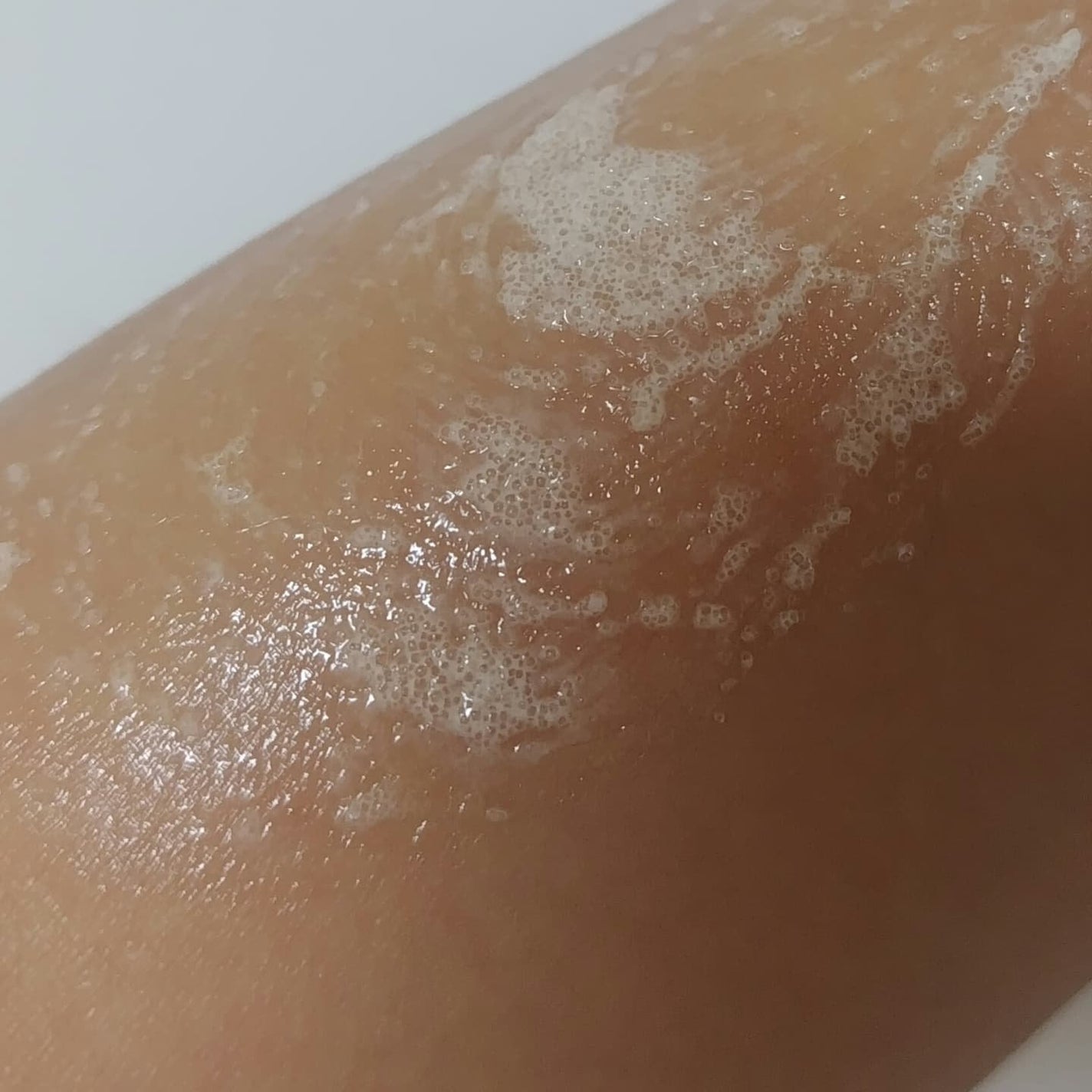 Q+Me スウィートボムタラソスクラブレモンティーの香り/AGARISM/バスト・ヒップケアを使ったクチコミ(5枚目)